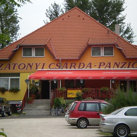 Zatonyi Csarda Panzio Bed and Breakfast Dunasziget Exteriör bild