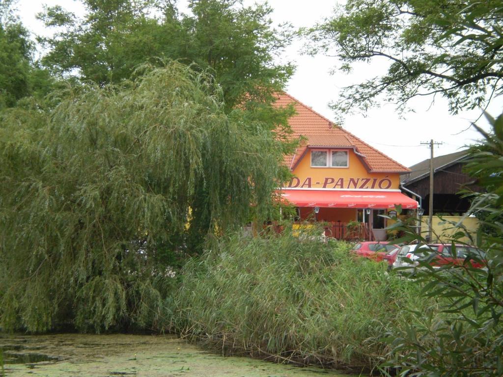 Zatonyi Csarda Panzio Bed and Breakfast Dunasziget Exteriör bild