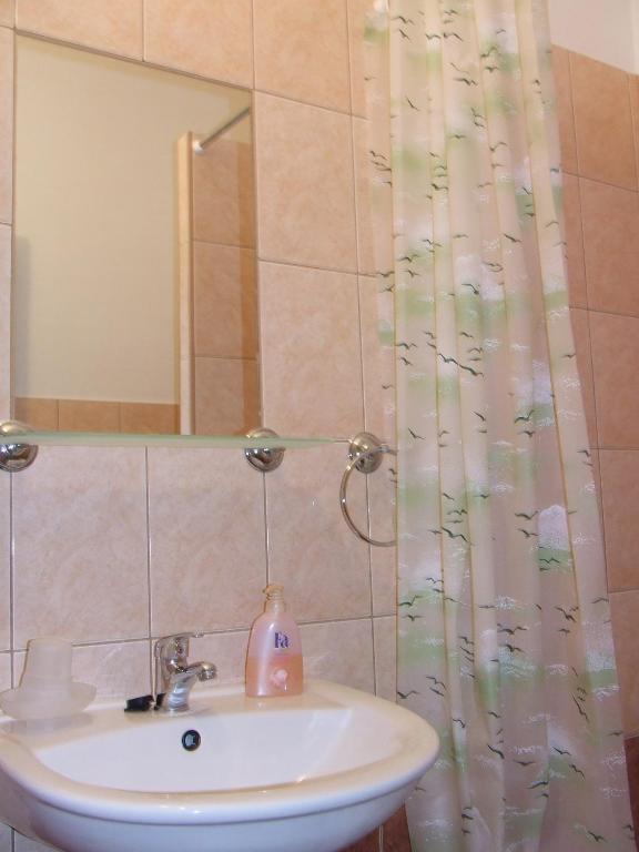 Zatonyi Csarda Panzio Bed and Breakfast Dunasziget Rum bild